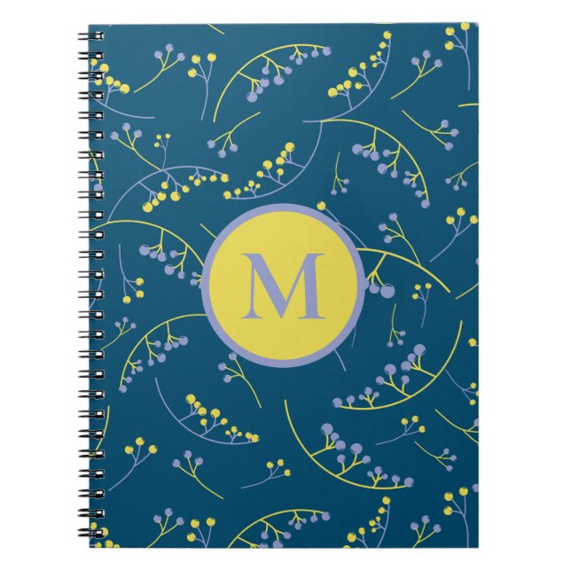 Caderno Espiral padrão de bagas lilás amarelas na moda monograma (Frente)