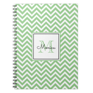 Caderno Espiral Padrão de Chevron Verde Moderno com Monograma