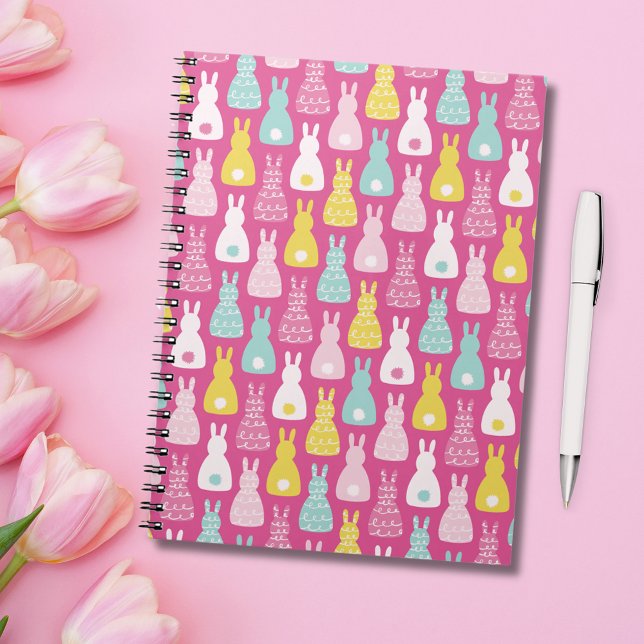 Caderno Espiral Padrão de Coelho de Páscoa Rosa (Pink bunny rabbit notebook.  Perfect for girls stationery or Easter gifts.)