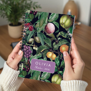 Caderno Espiral Padrão de Monograma de Frutas Tropicais Pretas Ele