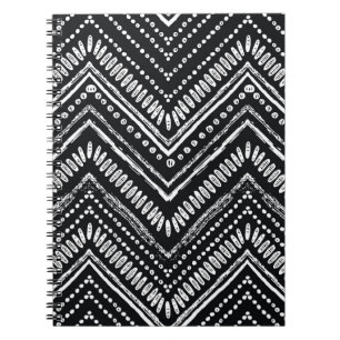 Caderno Espiral Padrão desenhado à mão. Zigzag e stripe, tribal