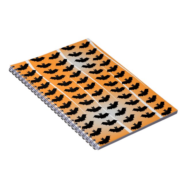 Caderno Espiral Padrão do Halloween Bats (Lado Direito)
