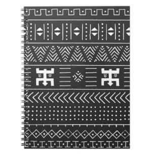 Caderno Espiral Padrão étnico tribal negro e branco com geometr