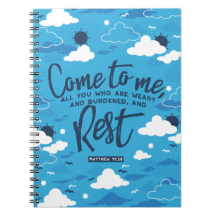 Caderno Espiral Padrão Matthew 11 Bíblia Verse e Azul Nuvem Céu