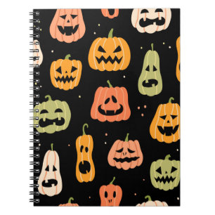 Caderno Espiral Padrão perfeito de abóbora do Halloween. Mão pu