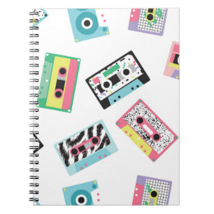 Caderno Espiral Padrão sem falhas com fitas de áudio no retrô dos