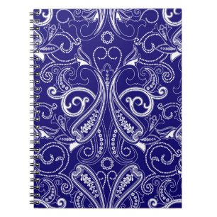 Caderno Espiral Paisley monocromo: elegância azul e branca.