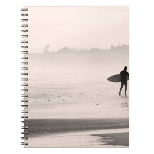 CADERNO ESPIRAL PALHEIRO DE MADEIRA MARAVILHOSA NA FRENTE CORPO DE