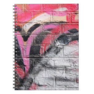 Caderno Espiral Parede vermelha e branca pintada