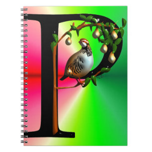 Caderno Espiral Partucho em uma árvore de pera