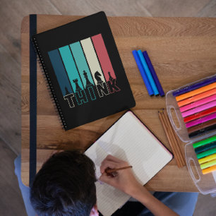 Caderno Espiral Peças de Xadrez de Vintage Exclusivas Pensam Color