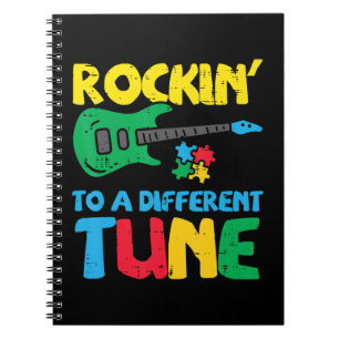 Caderno Espiral Pegue esta Camiseta de Guitarra Tocando uma Melodi