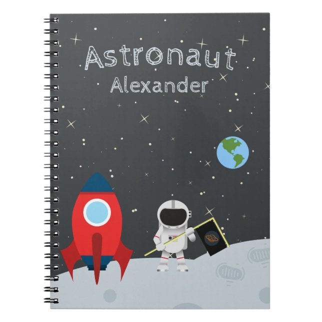 Caderno Espiral Pequeno Astronauta na Lua, Espaço do Primeiro Nome (Frente)