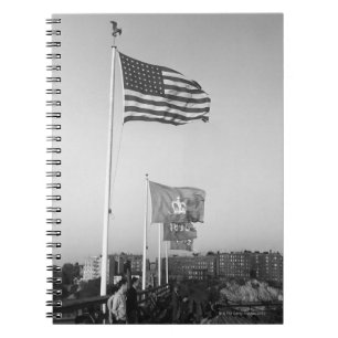 Caderno Espiral Pessoas nos Bleachers