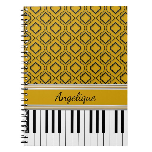 Caderno Espiral Piano Personalizado Chaves Pretas Quatrefoil em Do (Frente)