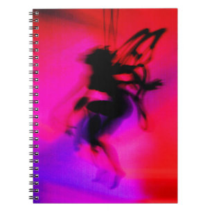 Caderno Espiral Pixie dança a rosa