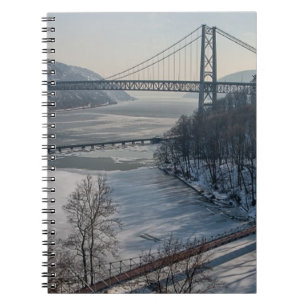 Caderno Espiral Ponte da montanha do urso