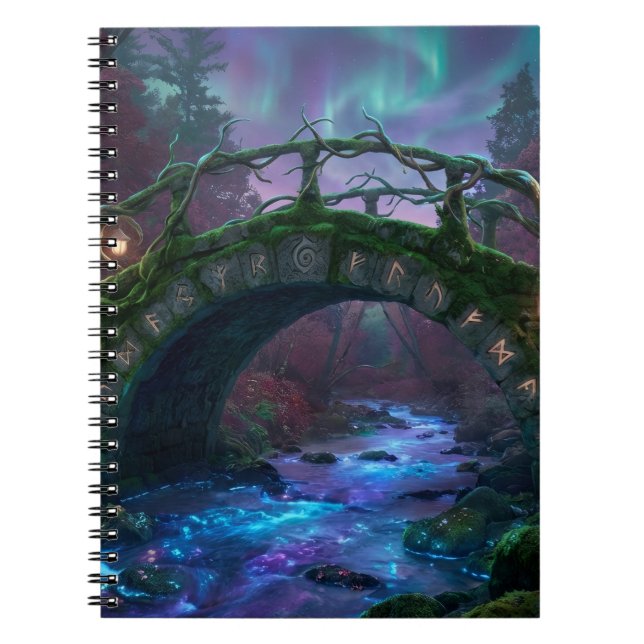 Caderno Espiral Ponte encantada para a floresta mística Luz do Nor (Frente)
