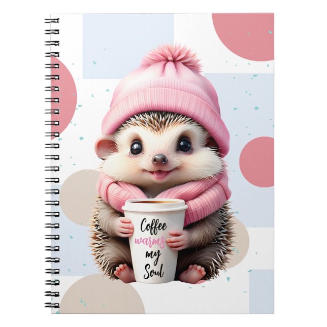 Caderno Espiral Porco-branco em chapéu-rosa e café (Frente)