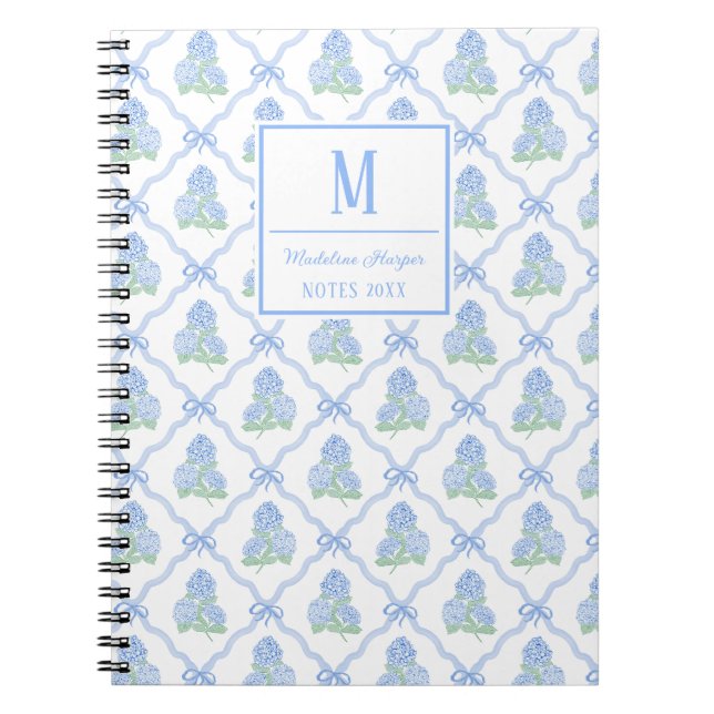 Caderno Espiral Preppy Trellis Bow Blue & Green Hydrangeas Monogra (Frente)