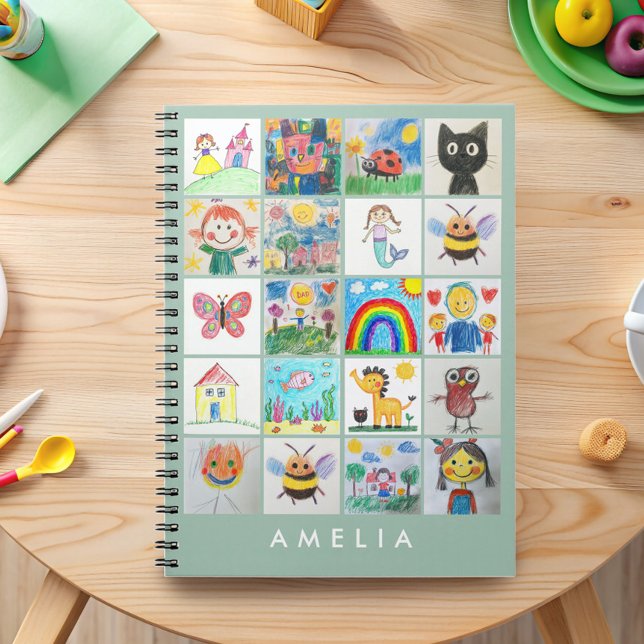 Caderno Espiral Presente de Arte Infantil com 20 Desenhos em Colag (Turn your child’s precious drawings into a cherished keepsake with this personalized notebook. )