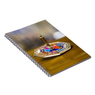 Caderno Espiral Presente SlipperyJoe Hanukkah dreidel base octogon