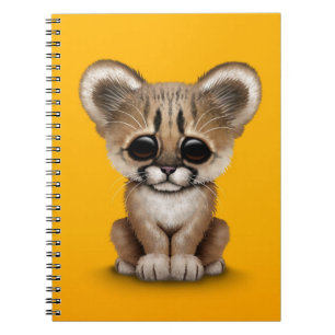Caderno Espiral Puma bonito Cub do bebê no amarelo