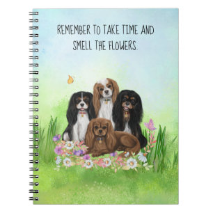 Caderno Espiral Quatro Cavaleiros Rei Charles Spaniels em Flores