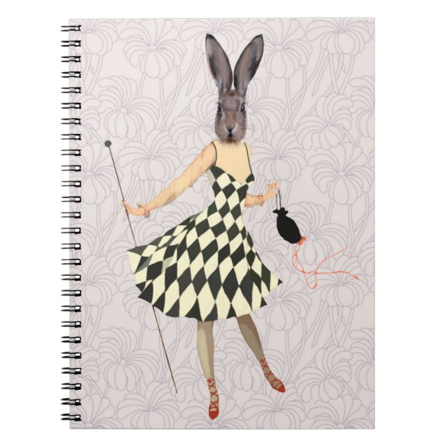Caderno Espiral Rabbit em vestido branco preto 2 (Frente)