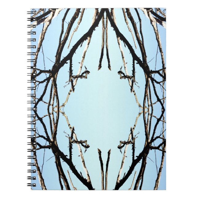 Caderno Espiral Ramais De Árvores E Fundo Do Céu Azul (Frente)