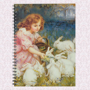 Caderno Espiral Rapariga alimentando coelhos