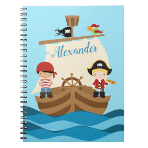 Caderno Espiral Rapazes Piratas Bonitos e Um Nome Personalizado De