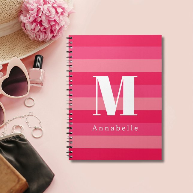 Caderno Espiral Raspberry Pink Strips Nome do Monograma Personaliz (Criador carregado)