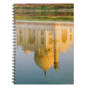 Caderno Espiral reflexo do famoso templo Taj Mahal no