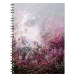 Caderno Espiral Região selvagem roxa mágica da nebulosa da poeira