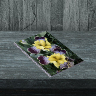 Caderno Espiral Roxo e Amarelo sem Maçã Suspiro Floral