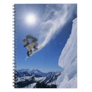 Caderno Espiral Saltando para o Canyon Snake Creek a partir de Cla
