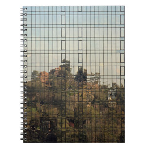 Caderno Espiral Santiago, reflexo no Chile