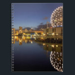 Caderno Espiral Science World e CBD refletidos em False Creek,<br><div class="desc">COPYRIGHT David Wall / DanitaDelimont.com| CN02 DWA0002.jpg| Science World e CBD refletidos em False Creek,  Vancouver,  British Columbia,  Canadá</div>