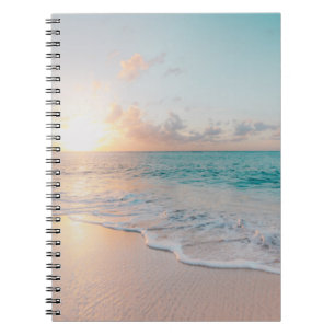 Caderno Espiral Sede durante a hora do ouro
