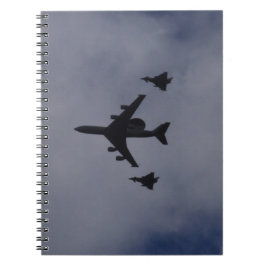 Caderno Espiral Sentinela escoltado por Typhoons