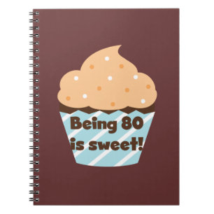 Caderno Espiral Ser 80 é t-shirt e presentes doces do aniversári