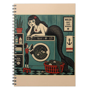 Caderno Espiral Sereia de Meados do Século no Dia de Lavanderia