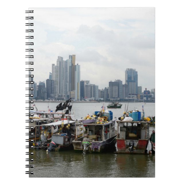 Caderno Espiral Skyline da Cidade do Panamá com barcos de pesca (Frente)