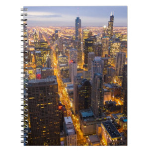 Caderno Espiral Skyline do centro de Chicago no crepúsculo