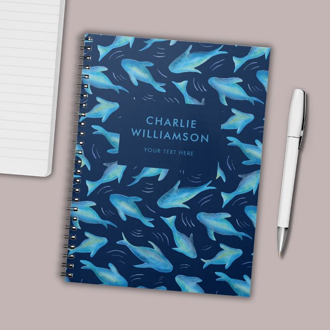 Caderno Espiral Sob o mar, crianças tubarão-do-mar (Under the Sea swimming fish ocean personalized notebook)