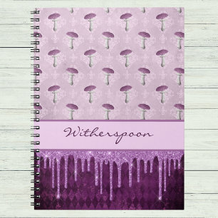 Caderno Espiral Sonho de Cogumelo Roxo e Monograma com Pingos de B