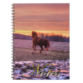 Caderno Espiral Stallion Running Home no Sunset no Ranch