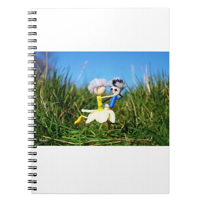 Caderno Espiral Stijldansende Fubby's in Narcissen jurk. (Frente)