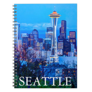 Caderno Espiral Super Lua nascendo perto do horizonte de Seattle